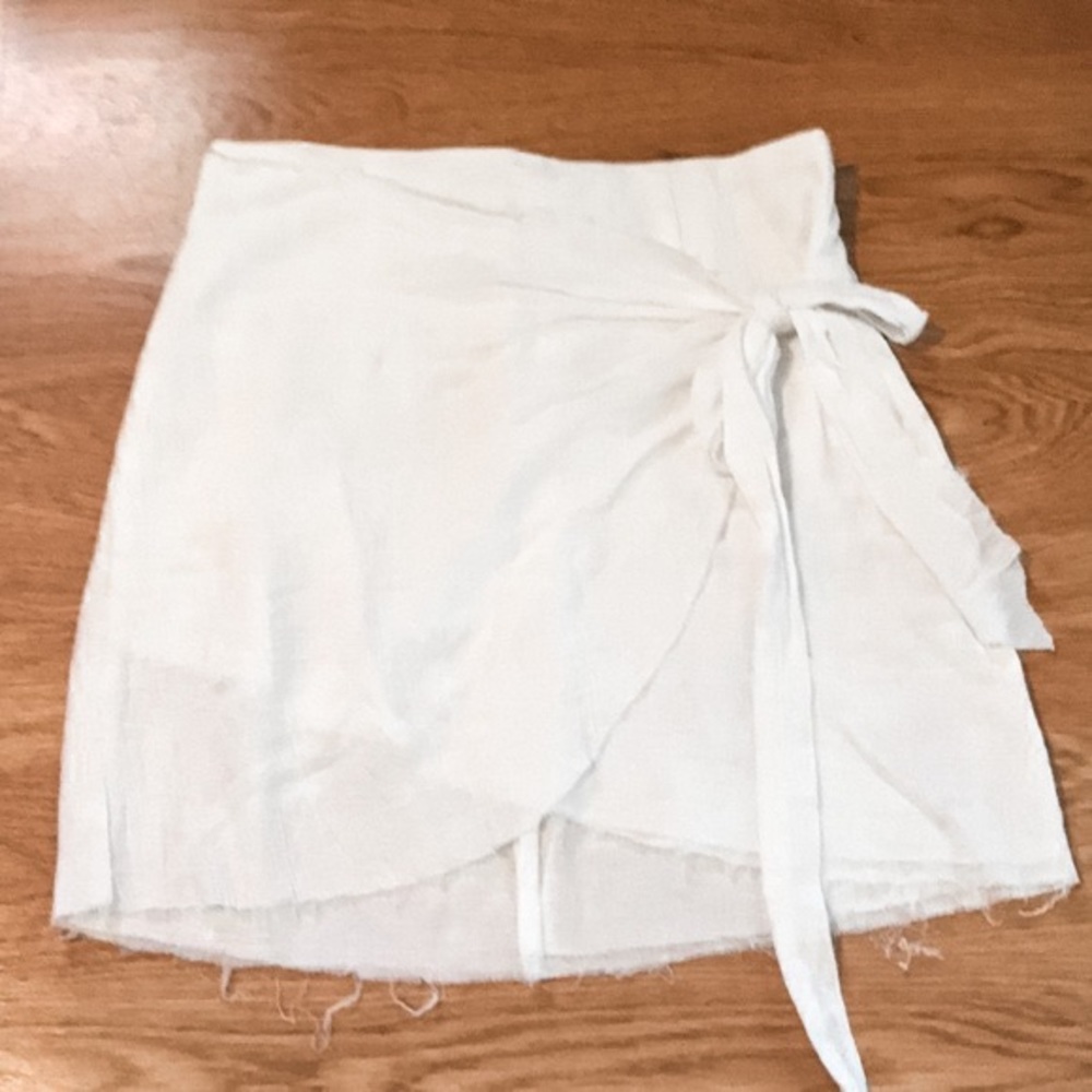 LF white linen wrap skirt